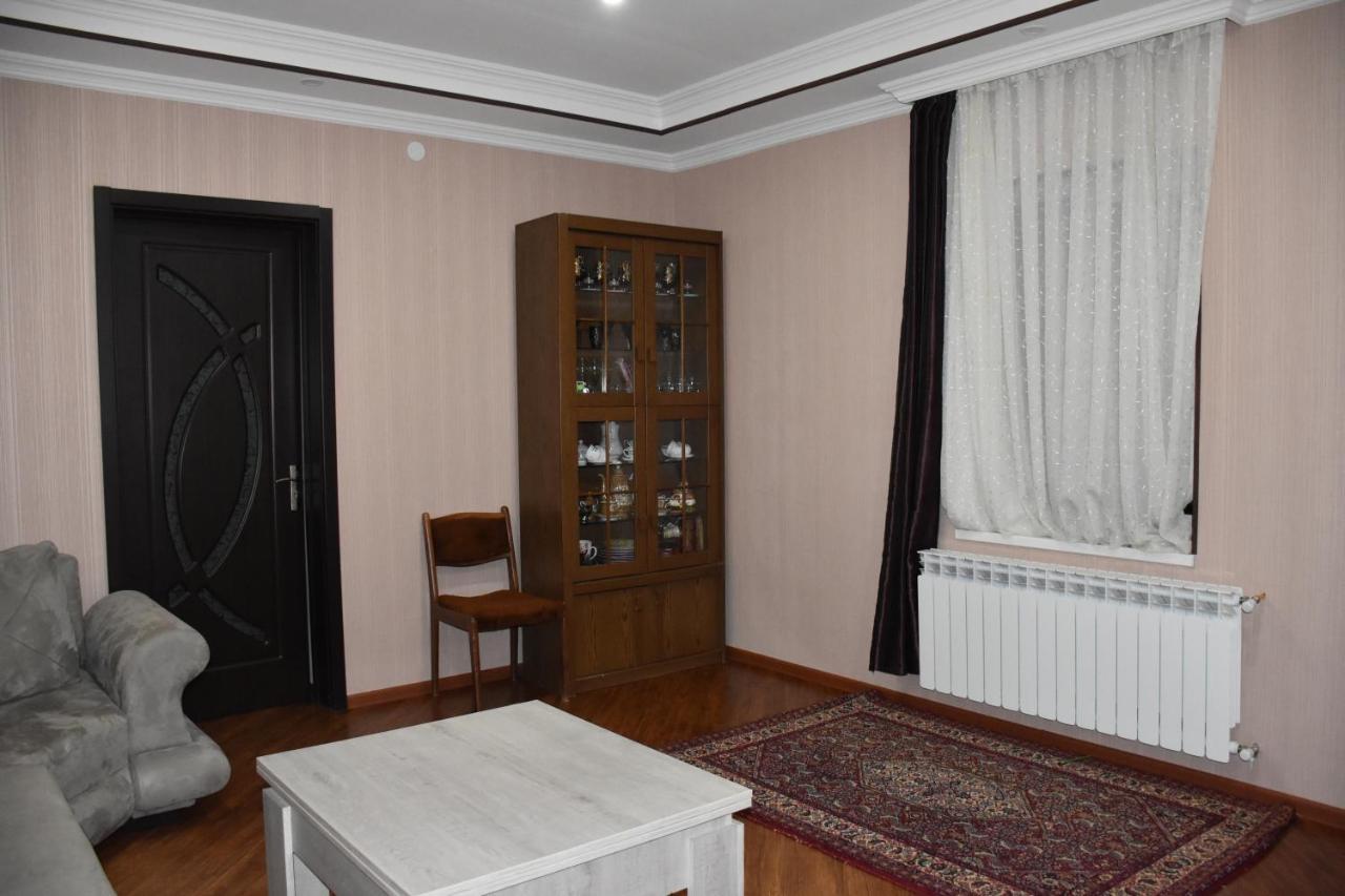 Guest House Ana 보르조미 외부 사진